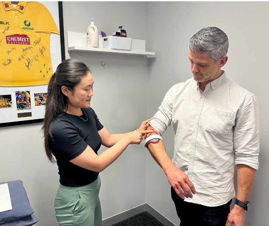 tennis-elbow-treatment-chen-li