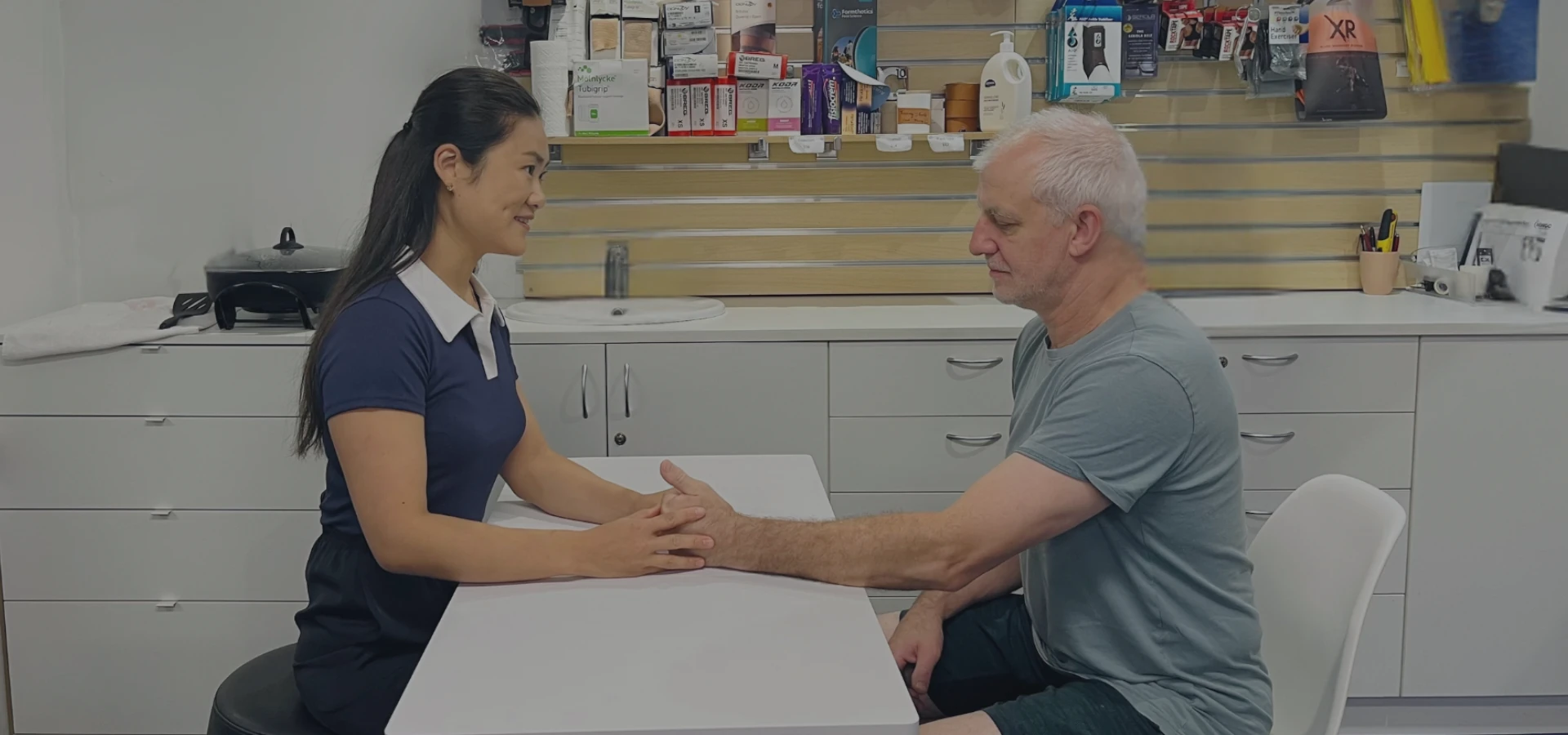 Hand-Therapy-Experts-Northern-Beaches-Hero-Image